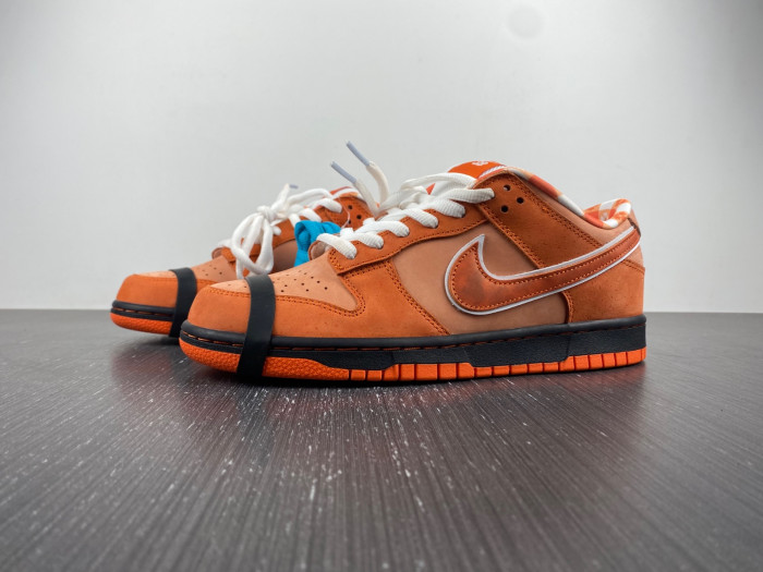 NIKE Concepts x Nike SB Dunk Low “Orange Lobster” FD8776-800