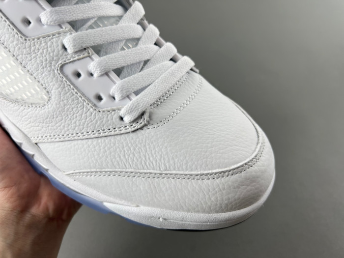 Air Jordan 5 “White Metallic” With Nike Air HQ7978-103