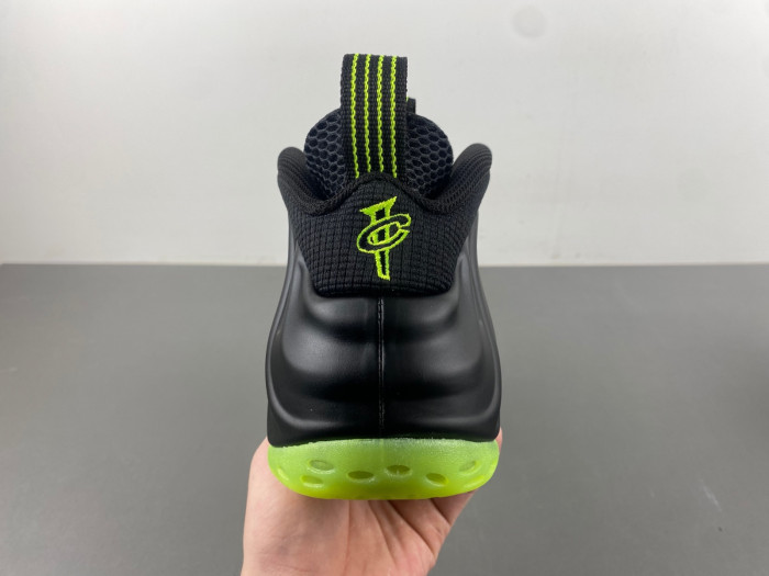 Nike Air Foamposite One “Volt” HF2902-001