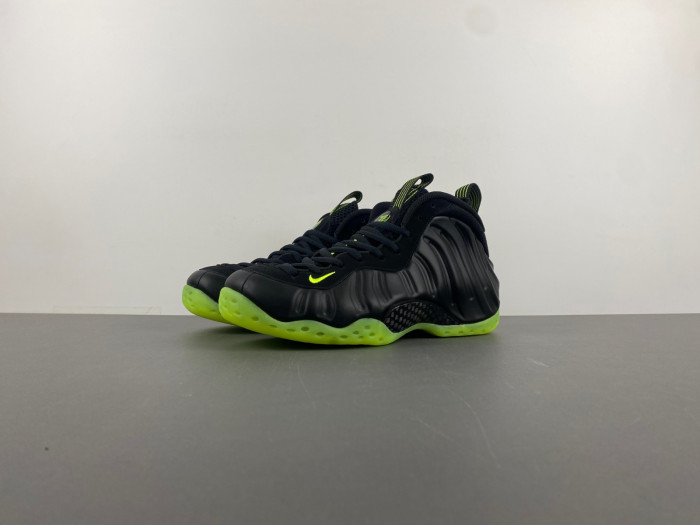 Nike Air Foamposite One “Volt” HF2902-001