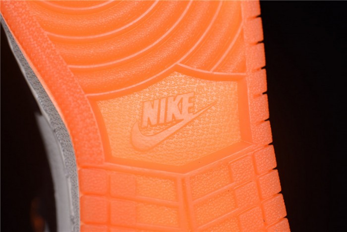 Air Jordan 1 Retro Womens Satin Shattered Backboard AV3725-010