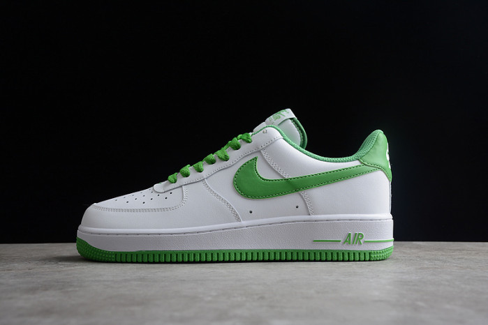 NIKE Air Force 1 DH7561-105