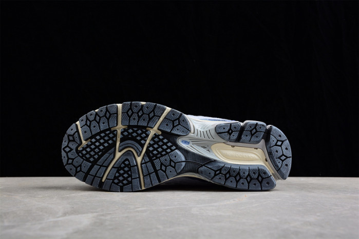 New Balance 2002R Protection Pack Light Arctic Grey Purple M2002RDI