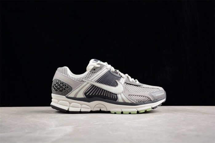 Nike Zoom Vomero 5 Cobblestone Flat Pewter FB8825-001