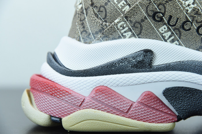 BC TRIPLE TRAINER 677192 ULZ10 9795