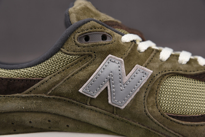 New Balance 2002RHN