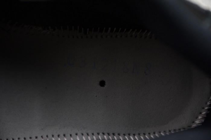 Air Jordan 11 “Cap and Gown” black 378037-005