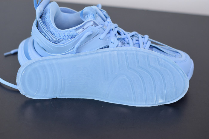 BC TRIPLE TRAINER 542023 W2LA1 4800