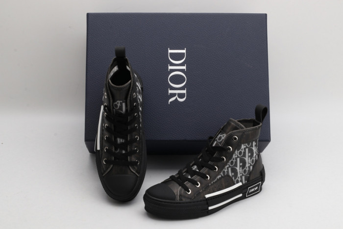 DR B23 OBLIQUE TOP SNEAKER