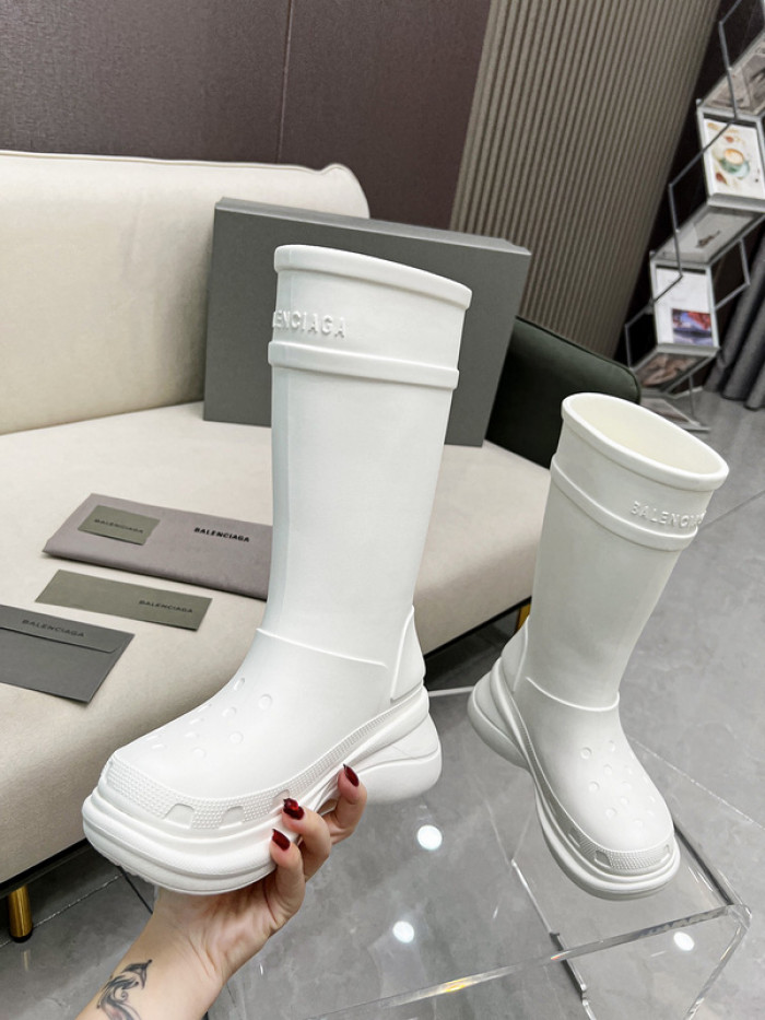 ba*len*cia*ga x Cr*0*s chunky rubber boots