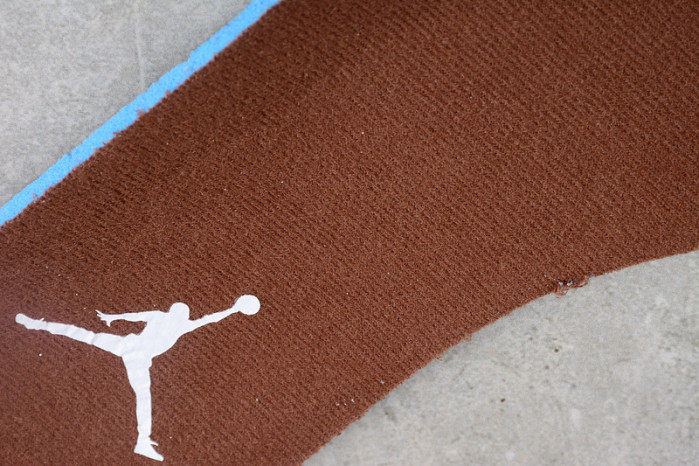 AIR JORDAN 1 MID SE BROWN BASALT OATMEAL DO6699-200