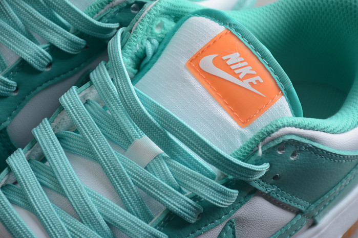 NIKE Dunk SB Low white Green DV2190-100