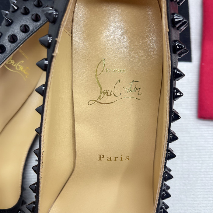 Ch**an louboutin heel