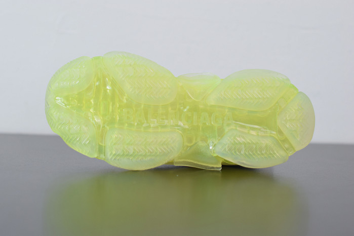 BL TRIPLE S TRAINERS CLEAR SOLE LIGHT GREEN 545325 W09O1 9844