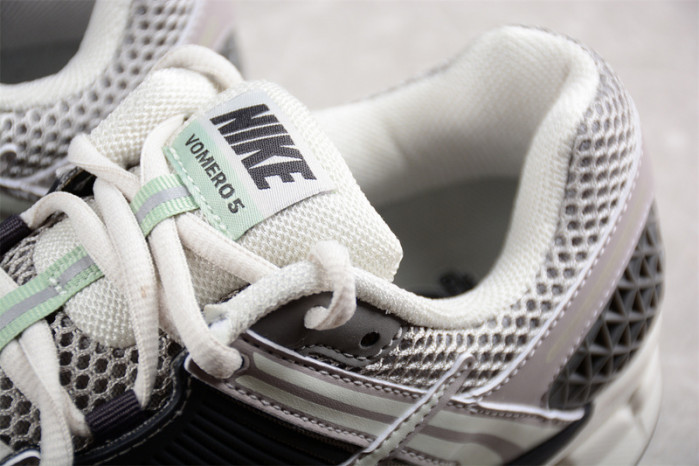 Nike Zoom Vomero 5 Cobblestone Flat Pewter FB8825-001