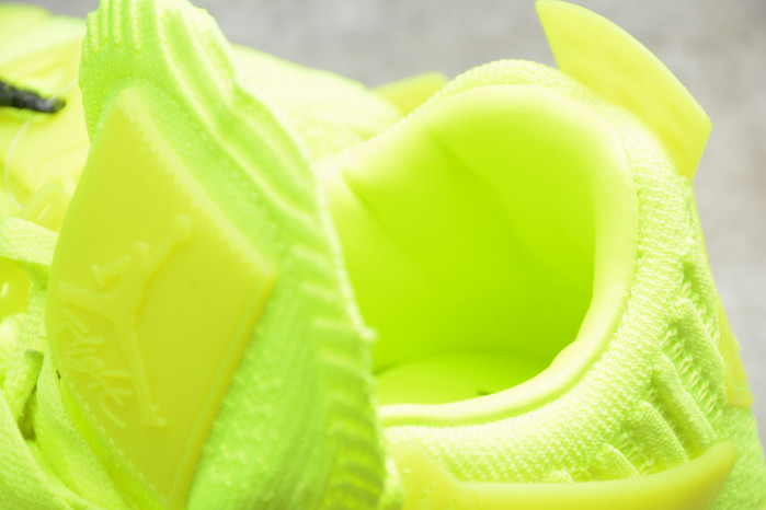 AIR JORDAN 4 FLYKNIT “VOLT” AQ3559-700