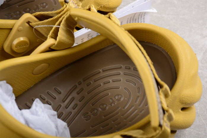 Cr*0*s salehe bembury x clog "mauve mist"