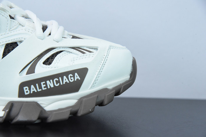 BC TRACK IDK81754632