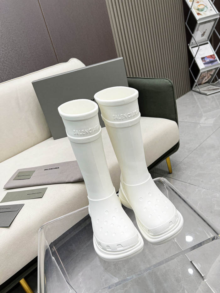 ba*len*cia*ga x Cr*0*s chunky rubber boots