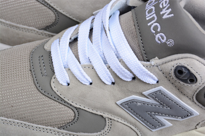 New Balance ML999MG Mid Grey