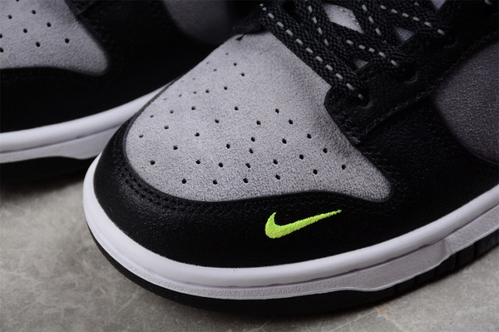 Nike Dunk Low Black Grey Green Strike FQ2205-001