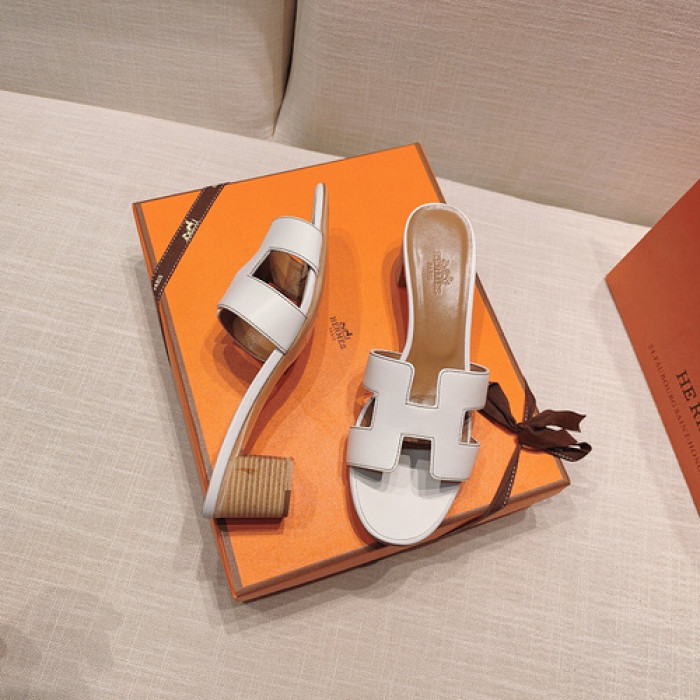 H**mes chunky heel slide