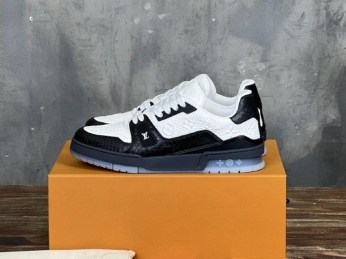 Louis Vuitton LV trainer LVT-216