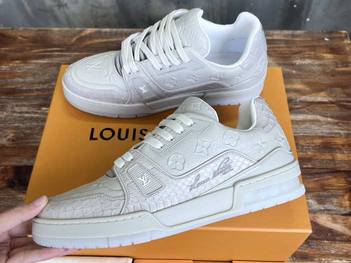 Louis Vuitton LV trainer LVT-215