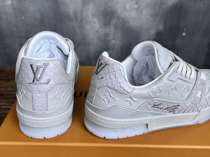 Louis Vuitton LV trainer LVT-215