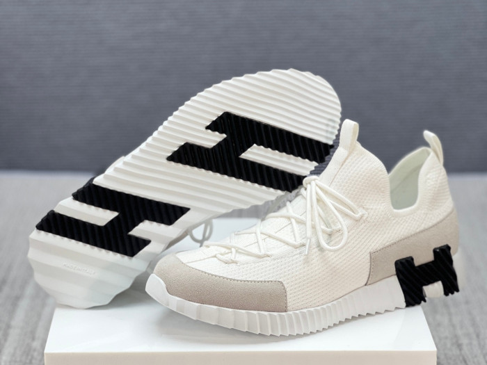 H**me5 sneaker hms020